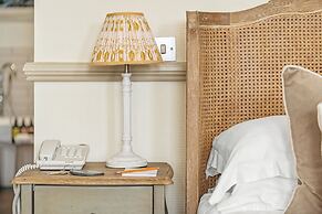 Watersmeet Hotel