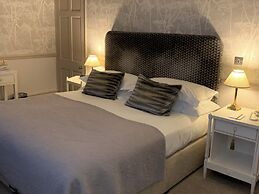 Watersmeet Hotel