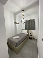 Zoumis Residence