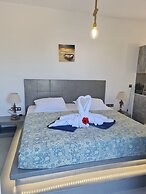 Zoumis Residence