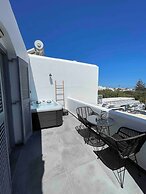 Zoumis Residence