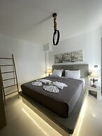 Zoumis Residence