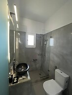 Zoumis Residence