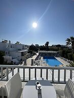 Zoumis Residence