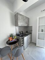 Zoumis Residence