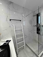 Zoumis Residence