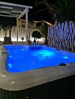 Zoumis Residence