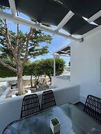 Zoumis Residence