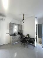 Zoumis Residence