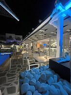 Zoumis Residence