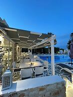 Zoumis Residence