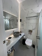 Zoumis Residence