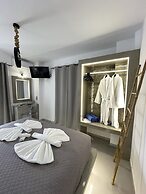 Zoumis Residence