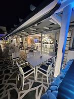 Zoumis Residence