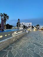 Zoumis Residence