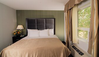Paradise Inn and Suites - Redwater