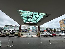 The Paramount Hotel