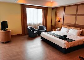 The Paramount Hotel