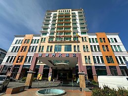 The Paramount Hotel