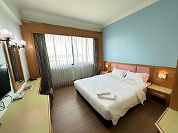 The Paramount Hotel