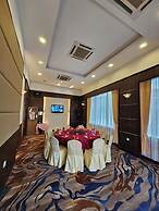The Paramount Hotel