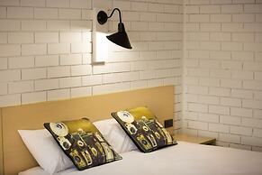 Boomerang Hotel