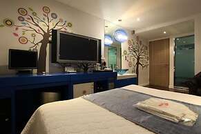 Fox Hotel
