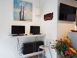 De UPTOWN Hotel @ SS2