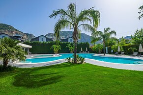 Grand Göcek Hotel