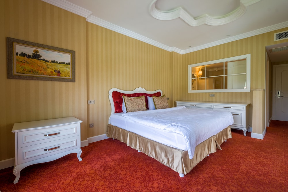 Grand Göcek Hotel