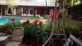 Hotel Megh Niwas