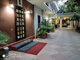 Hotel Megh Niwas