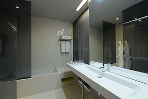 EMAJ Guimarães Boutique Hotel