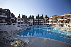 Risa Hotel