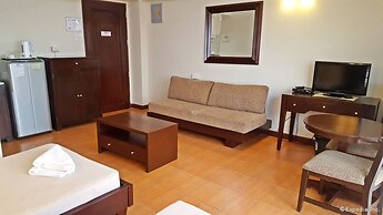 Gardenville Hotel