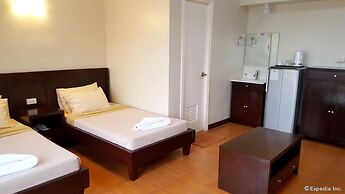 Gardenville Hotel