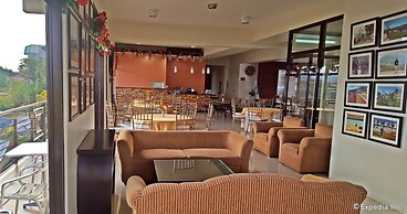 Gardenville Hotel