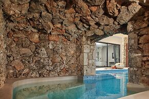 Emerald Villas & Suites