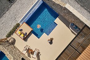 Emerald Villas & Suites
