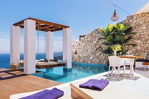 Emerald Villas & Suites
