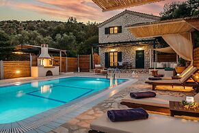 Emerald Villas & Suites