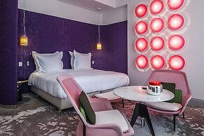 Yndo Hotel