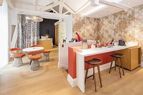 Yndo Hotel