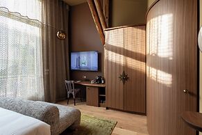 Yndo Hotel