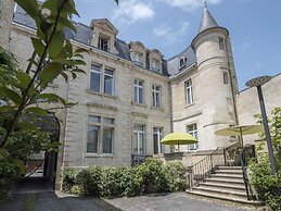 Yndo Hotel