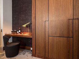 Yndo Hotel