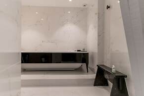 Yndo Hotel