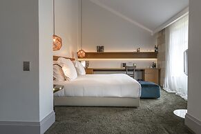 Yndo Hotel