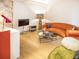 Yndo Hotel