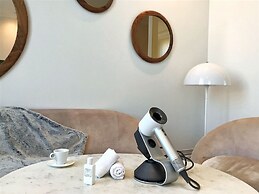 Yndo Hotel